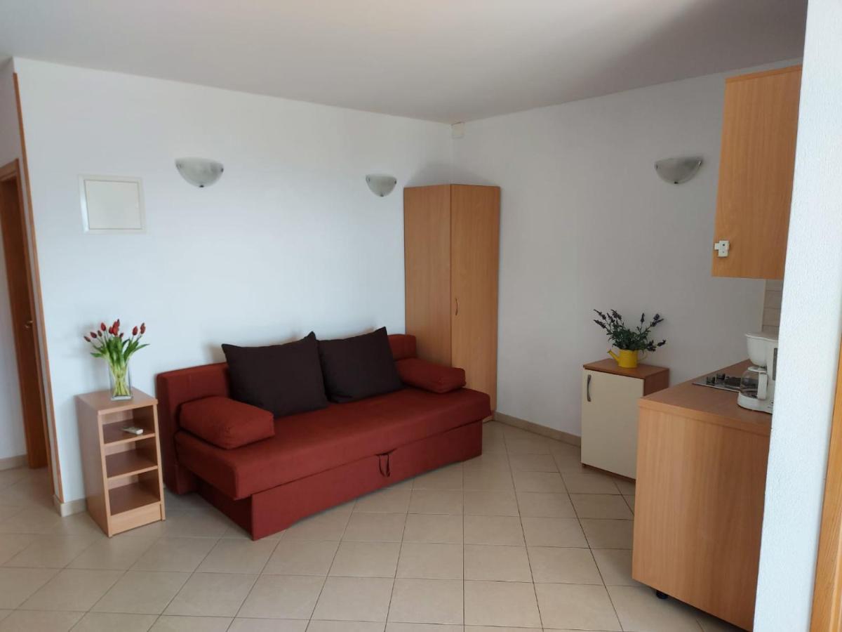 Apartments Neva Makarska Ngoại thất bức ảnh