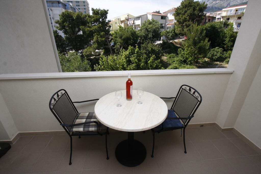 Apartments Neva Makarska Phòng bức ảnh