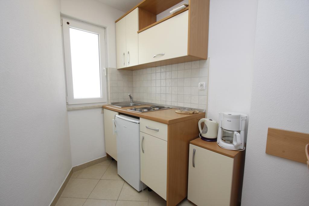 Apartments Neva Makarska Phòng bức ảnh