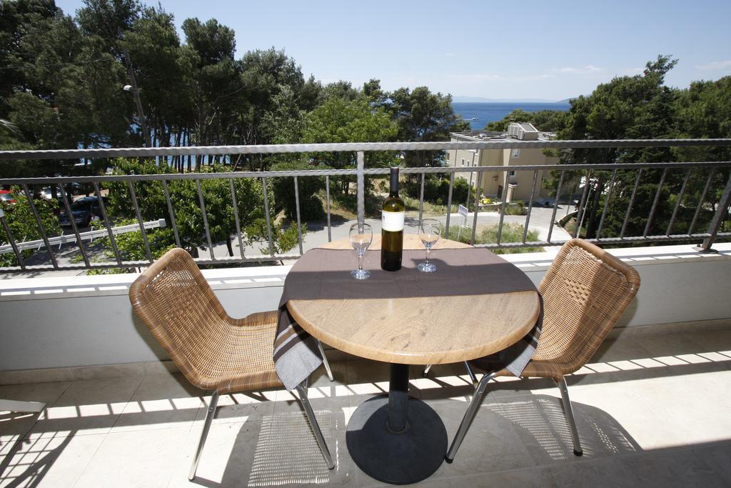 Apartments Neva Makarska Ngoại thất bức ảnh