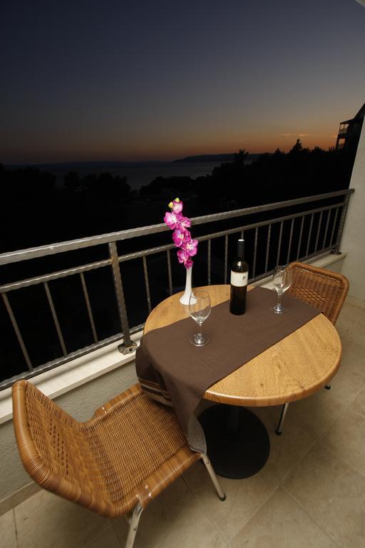 Apartments Neva Makarska Ngoại thất bức ảnh
