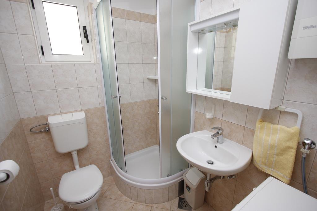 Apartments Neva Makarska Phòng bức ảnh