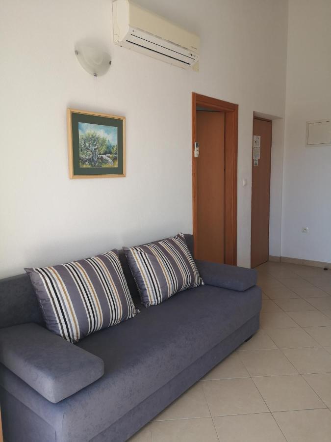 Apartments Neva Makarska Ngoại thất bức ảnh
